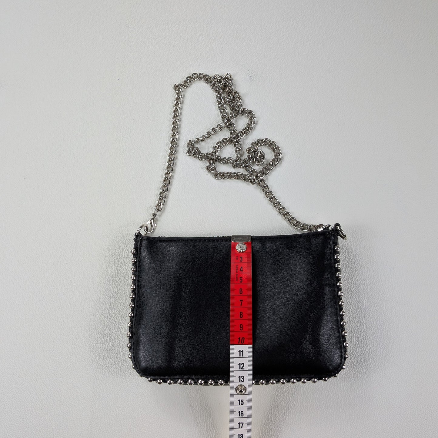 Borsa Stradivarius edgy rock Y2K borchiata