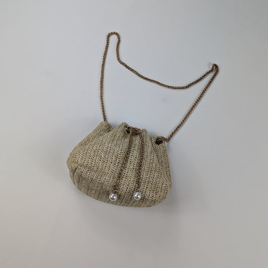 Borsa in paglia intrecciata con perle decorative boho chic