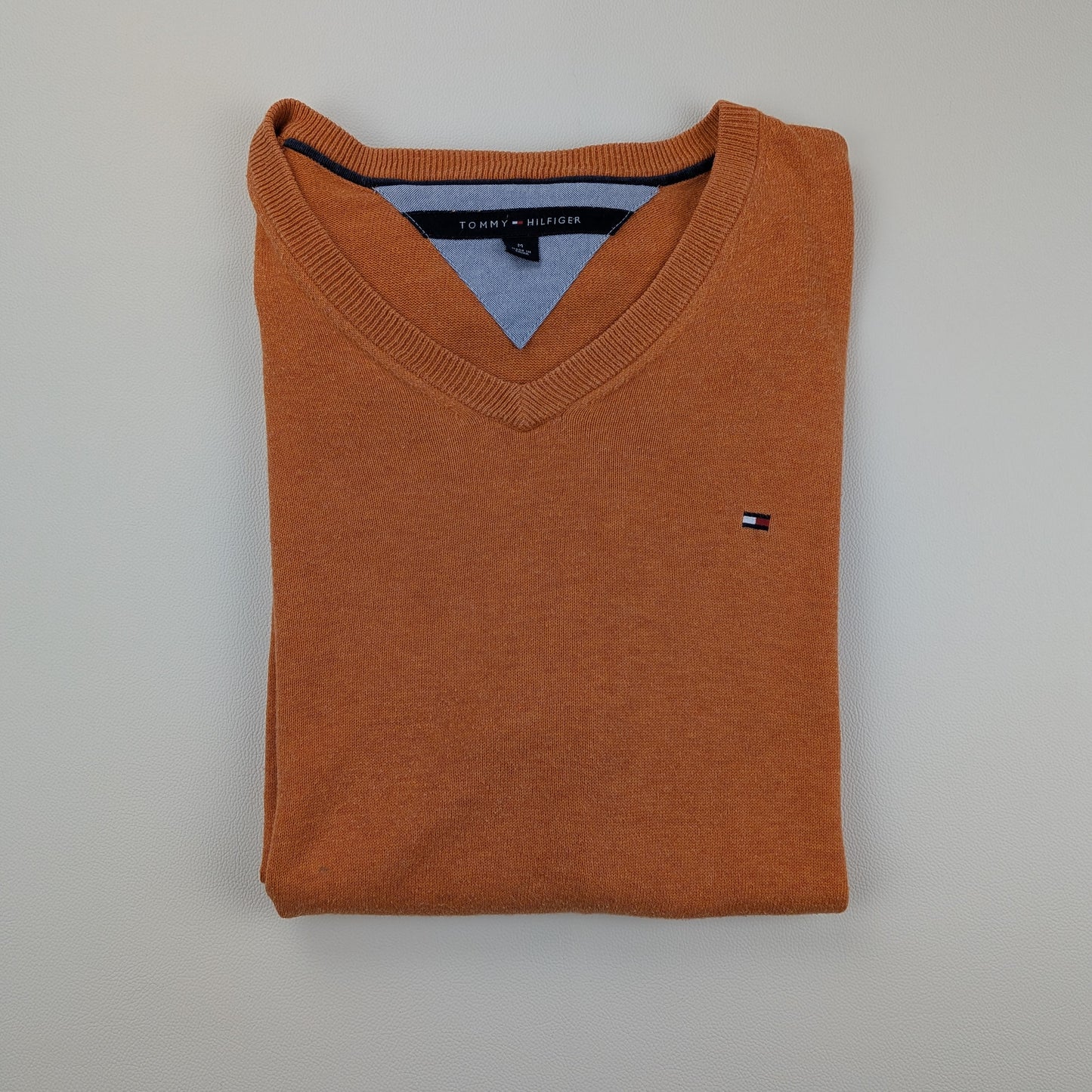 Maglione Tommy Hilfiger con scollo a V preppy - M