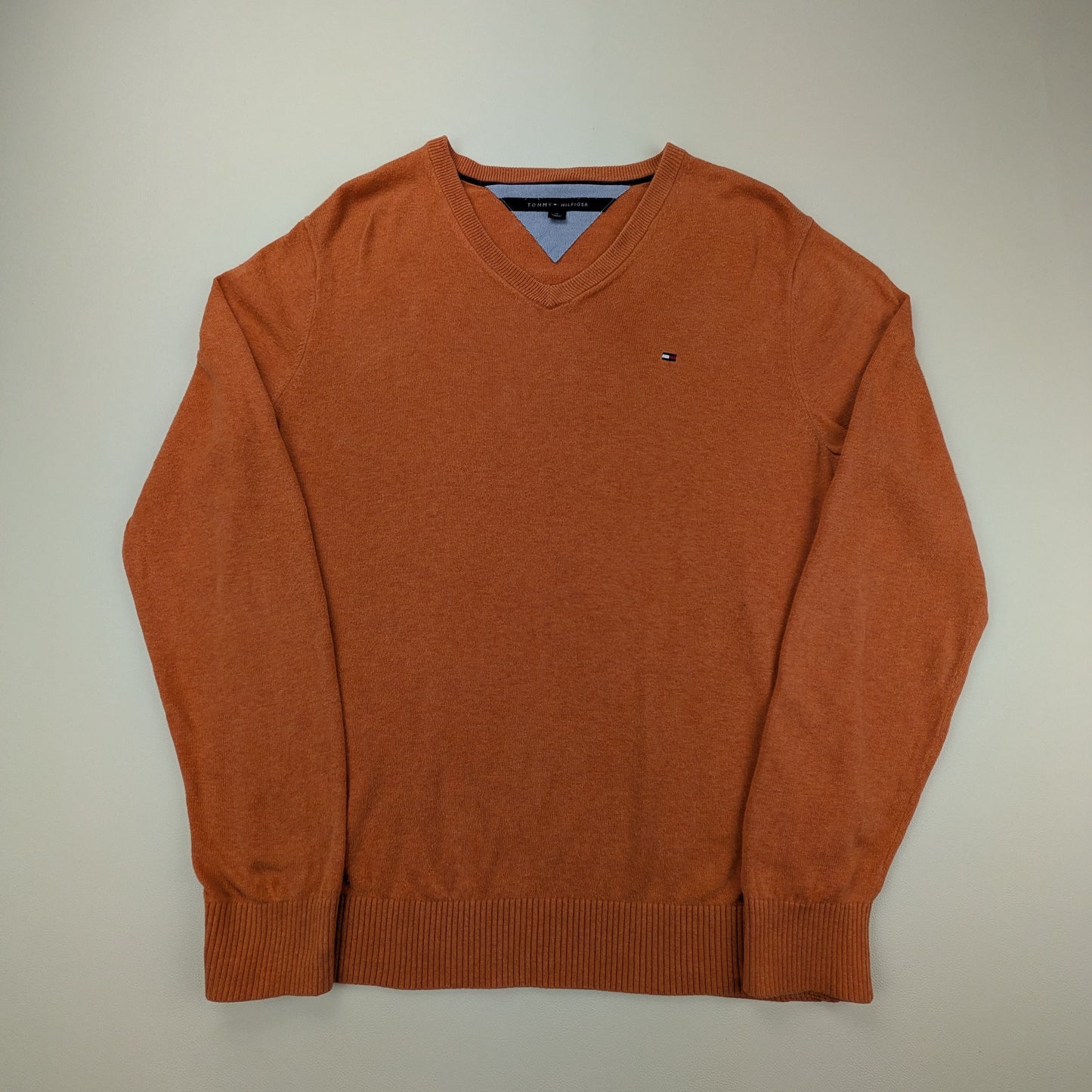 Maglione Tommy Hilfiger con scollo a V preppy - M