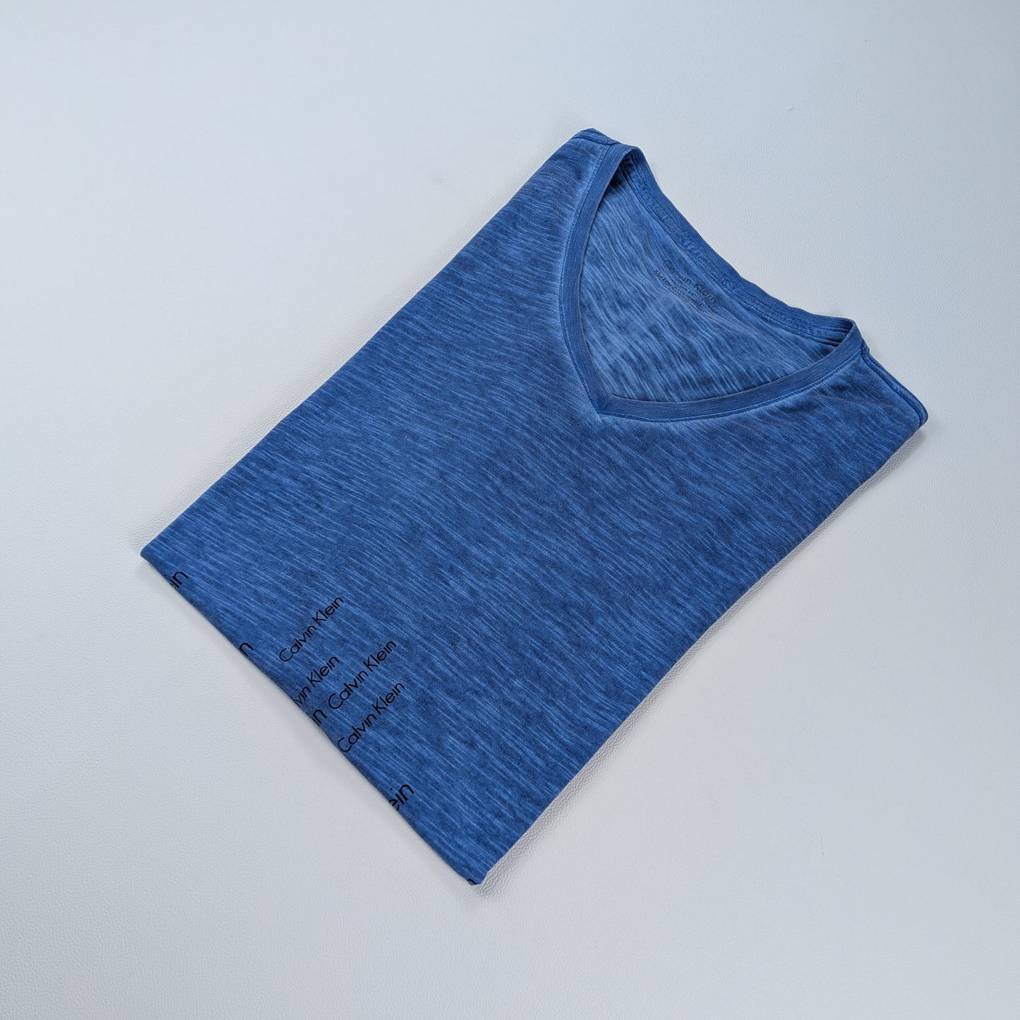 T-shirt Calvin Klein effetto fiammato sfumato - XL