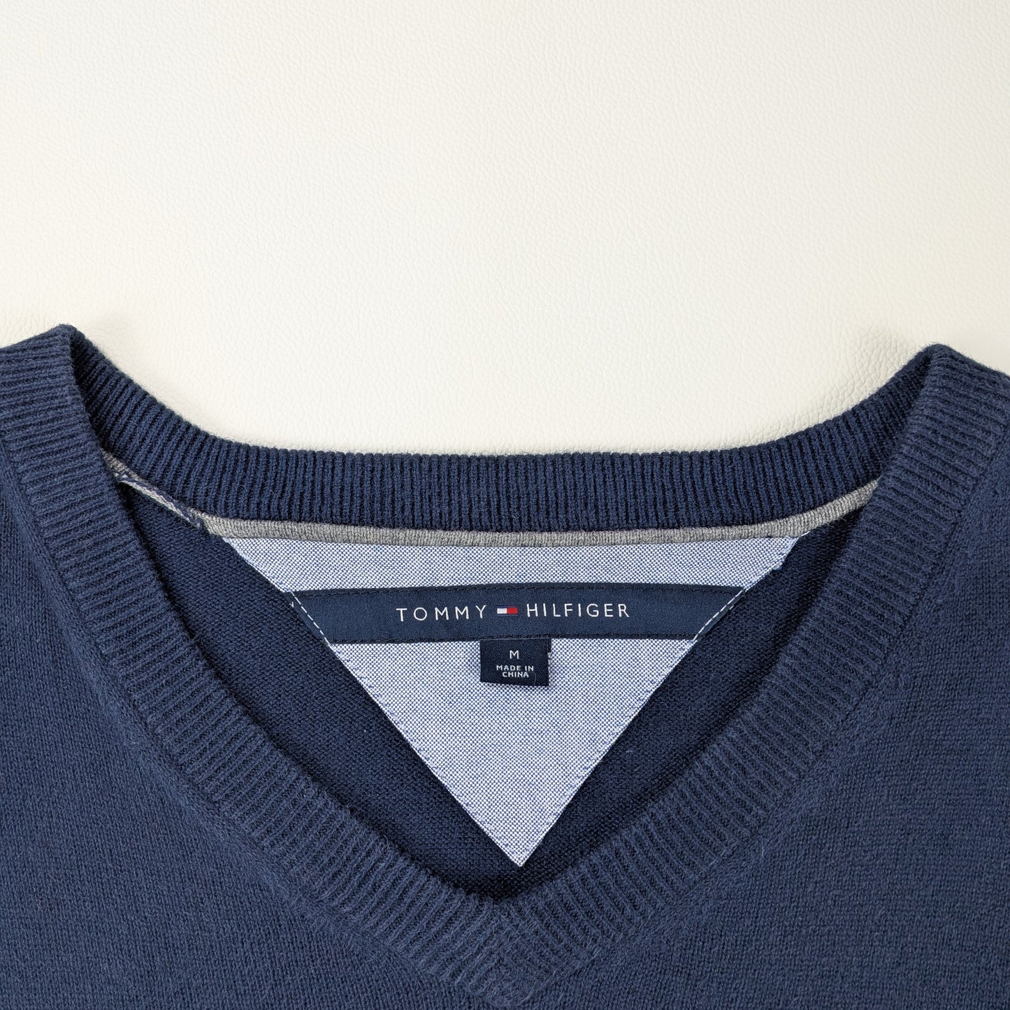 Maglione Tommy Hilfiger vintage scollo a V - M