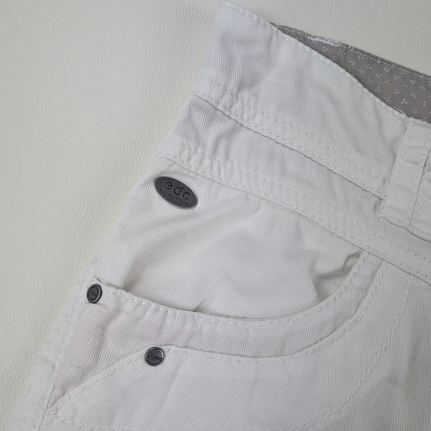 Bermuda EDC denim bianco con linguette laterali - 36/XS-S