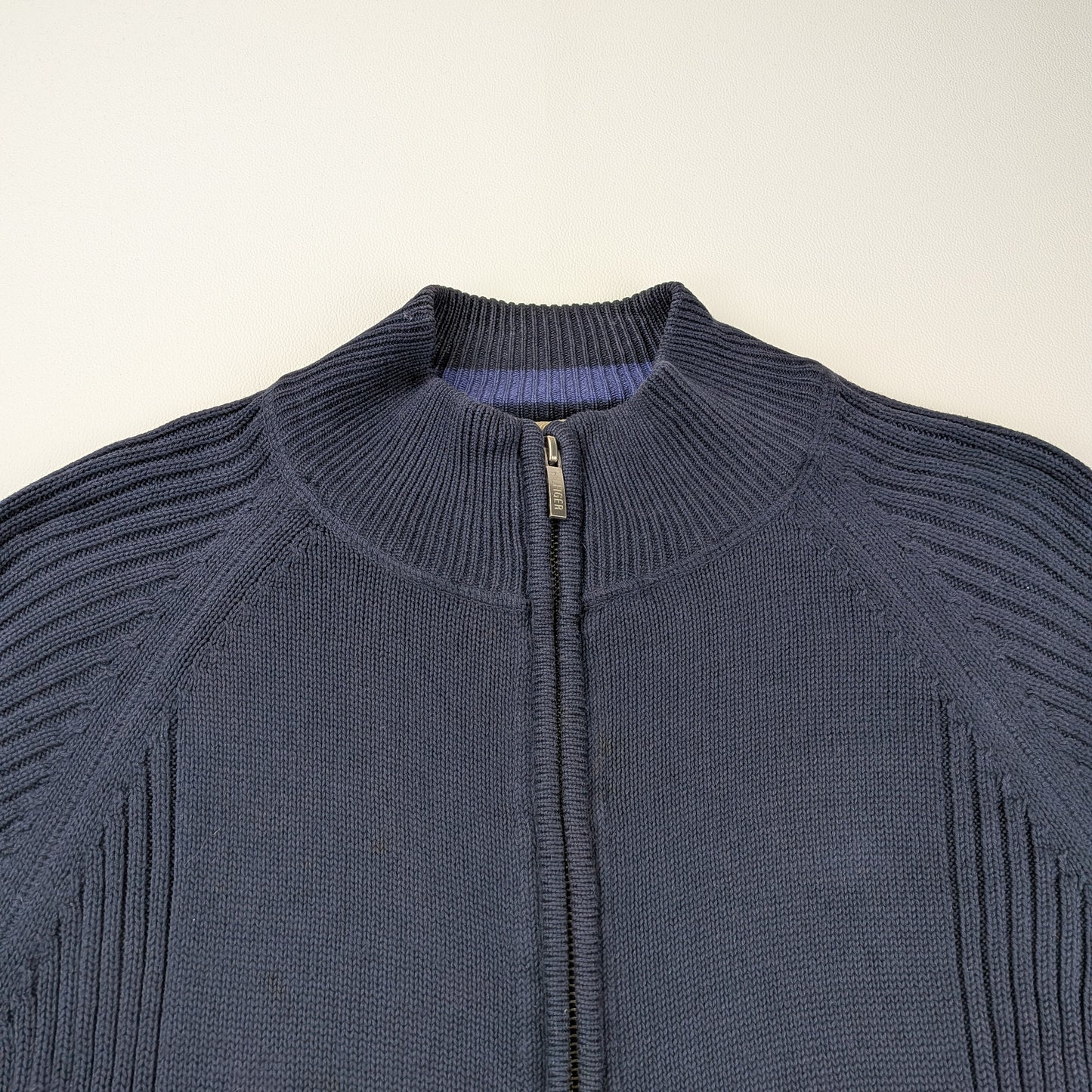 Cardigan elegante Tommy Hilfiger con maniche raglan - M