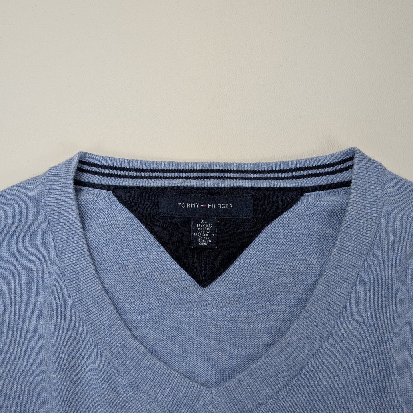 Maglione vintage Tommy Hilfiger scollo a V - XL