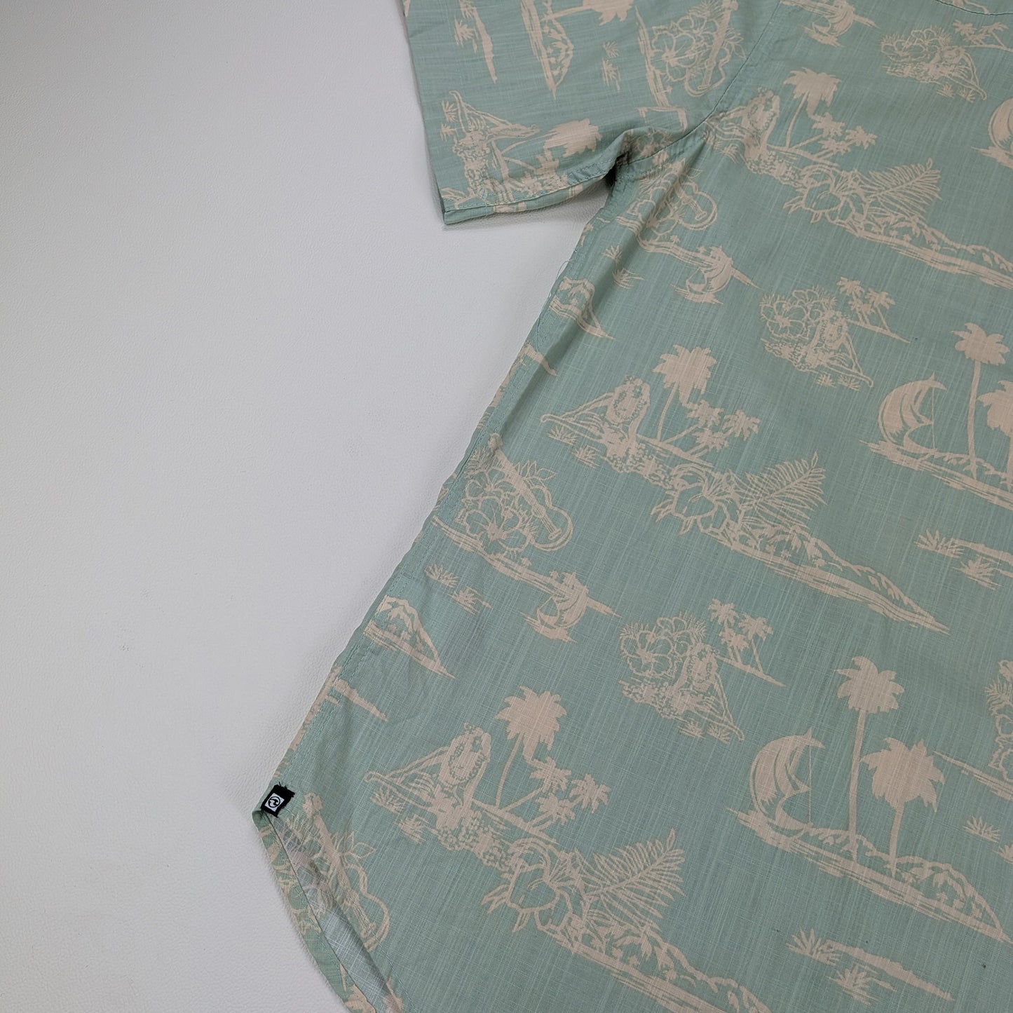 Camicia hawaiana Ocean Current vintage tropical - L
