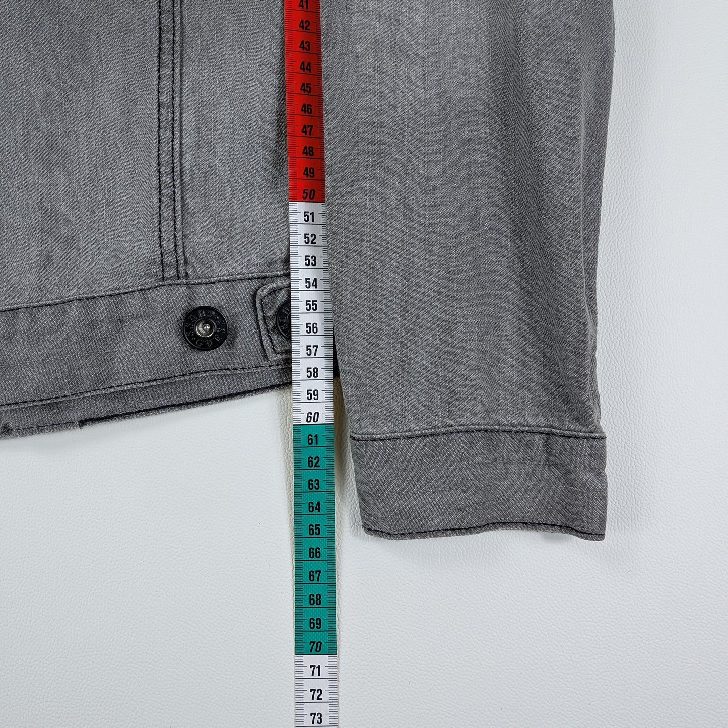 Giacca Guess in denim grigio trucker hoodie - S