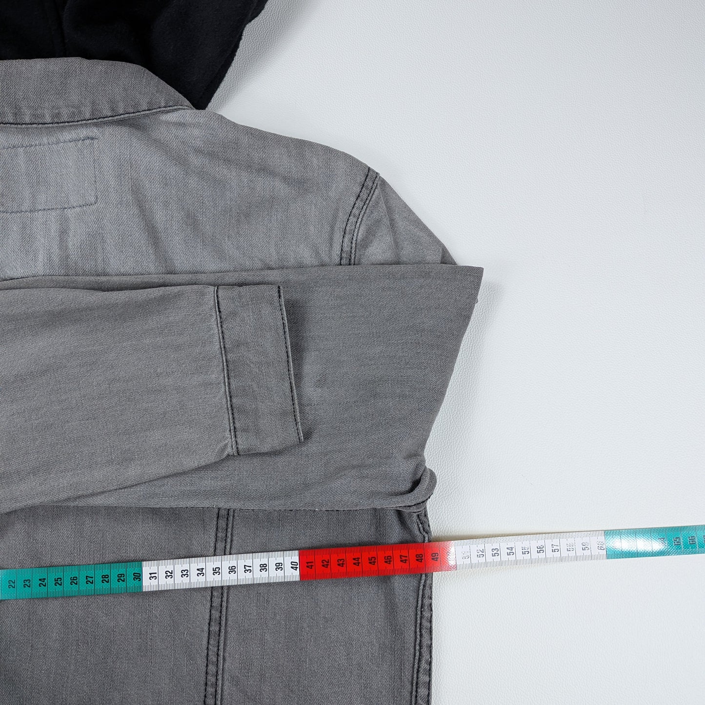 Giacca Guess in denim grigio trucker hoodie - S
