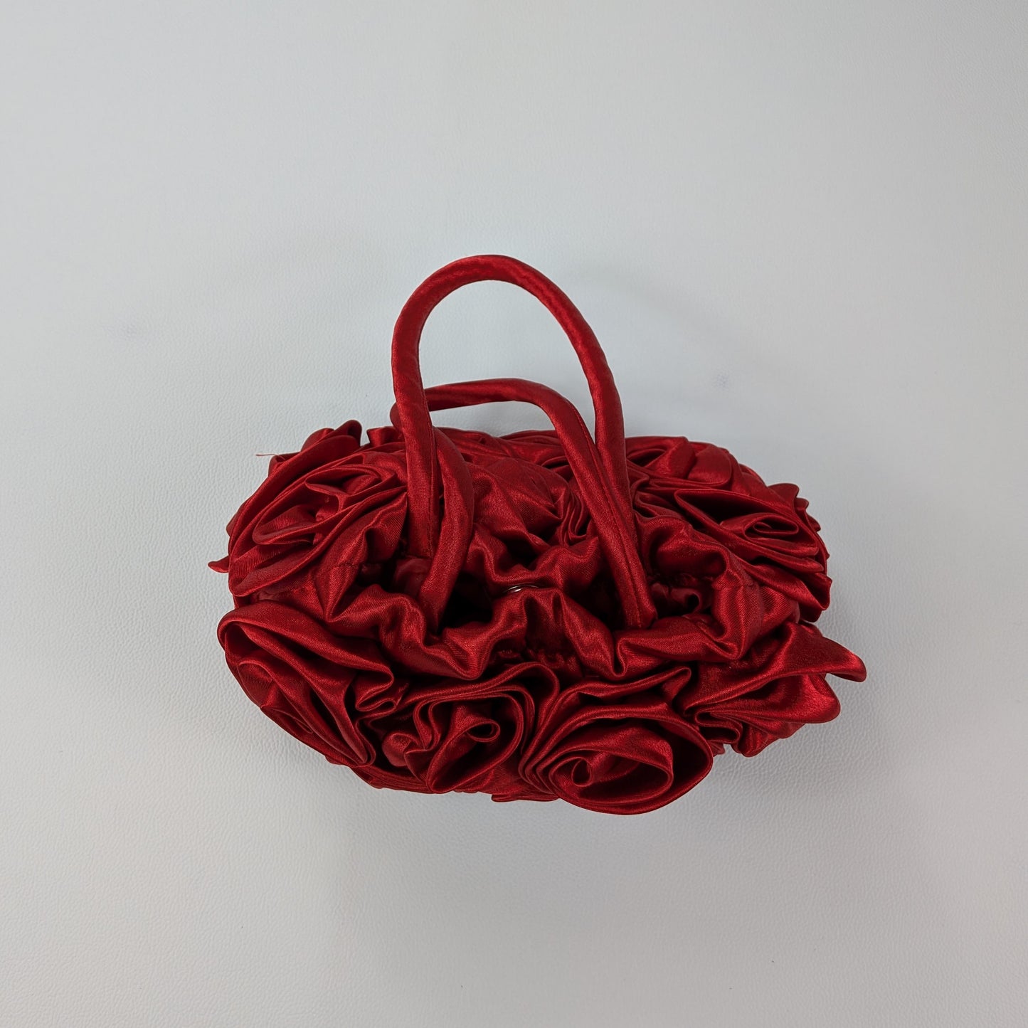 Borsa piccola couture Y2K in tessuto satinato rosette all over