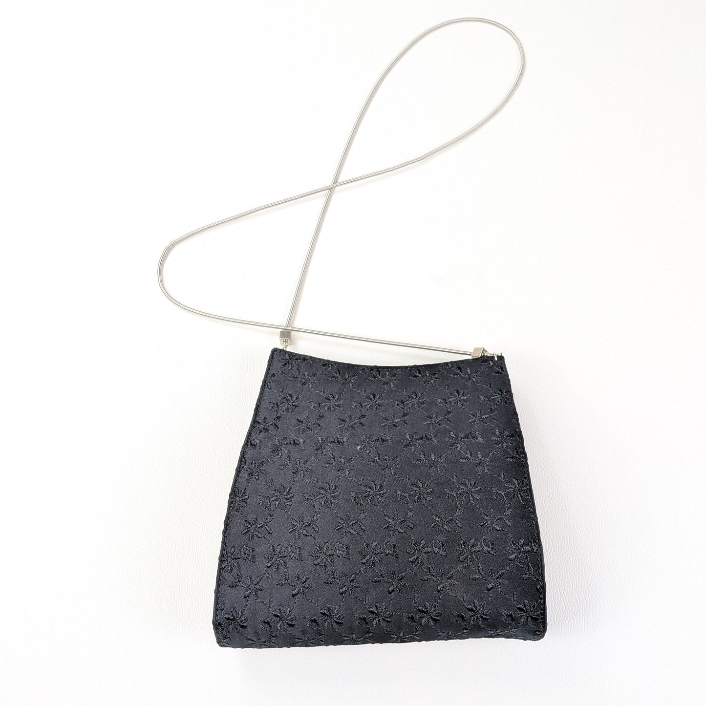 Borsa piccola elegante ricamata a tracolla