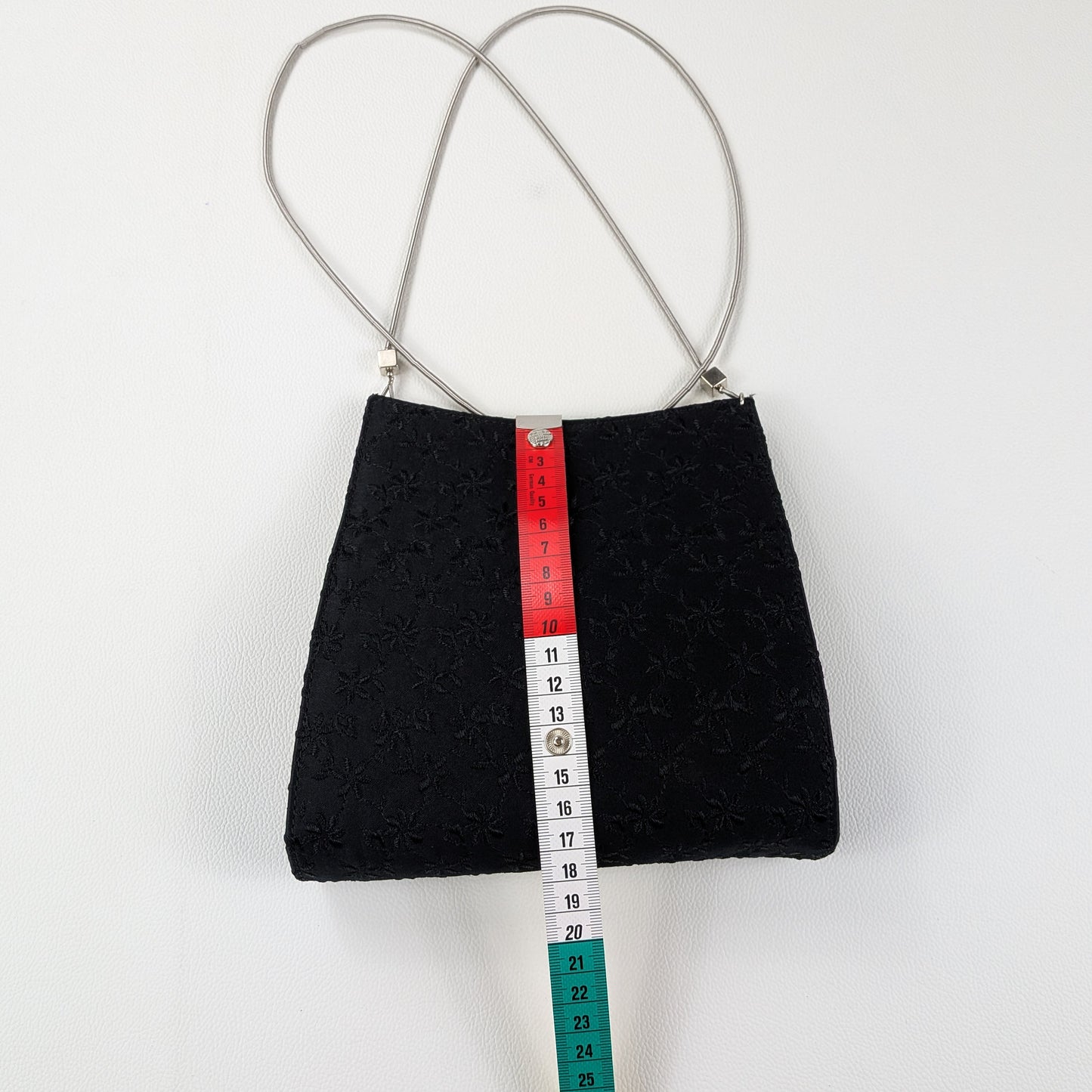Borsa piccola elegante ricamata a tracolla