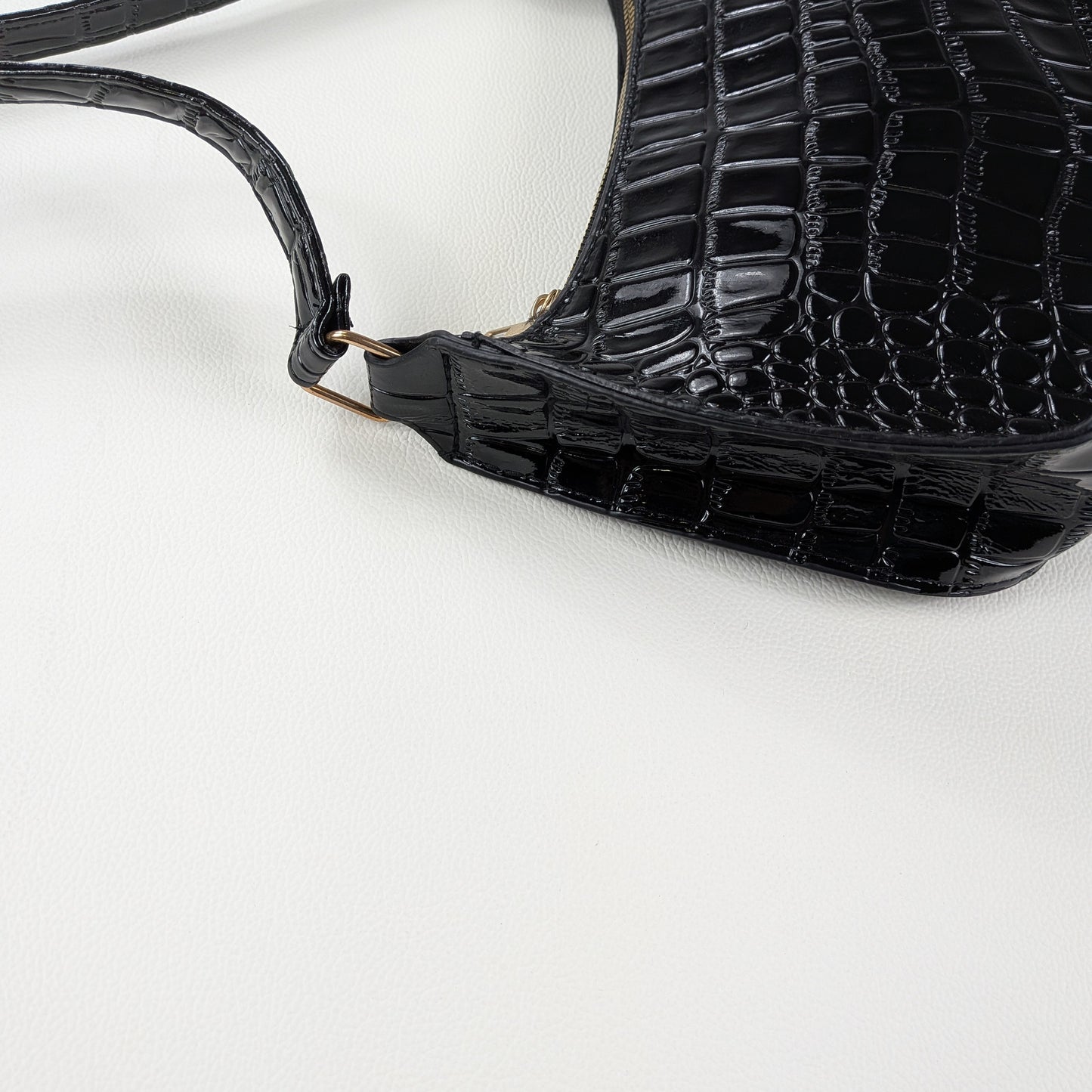 Borsa a spalla ecopelle coccodrillo lucido minimal elegante