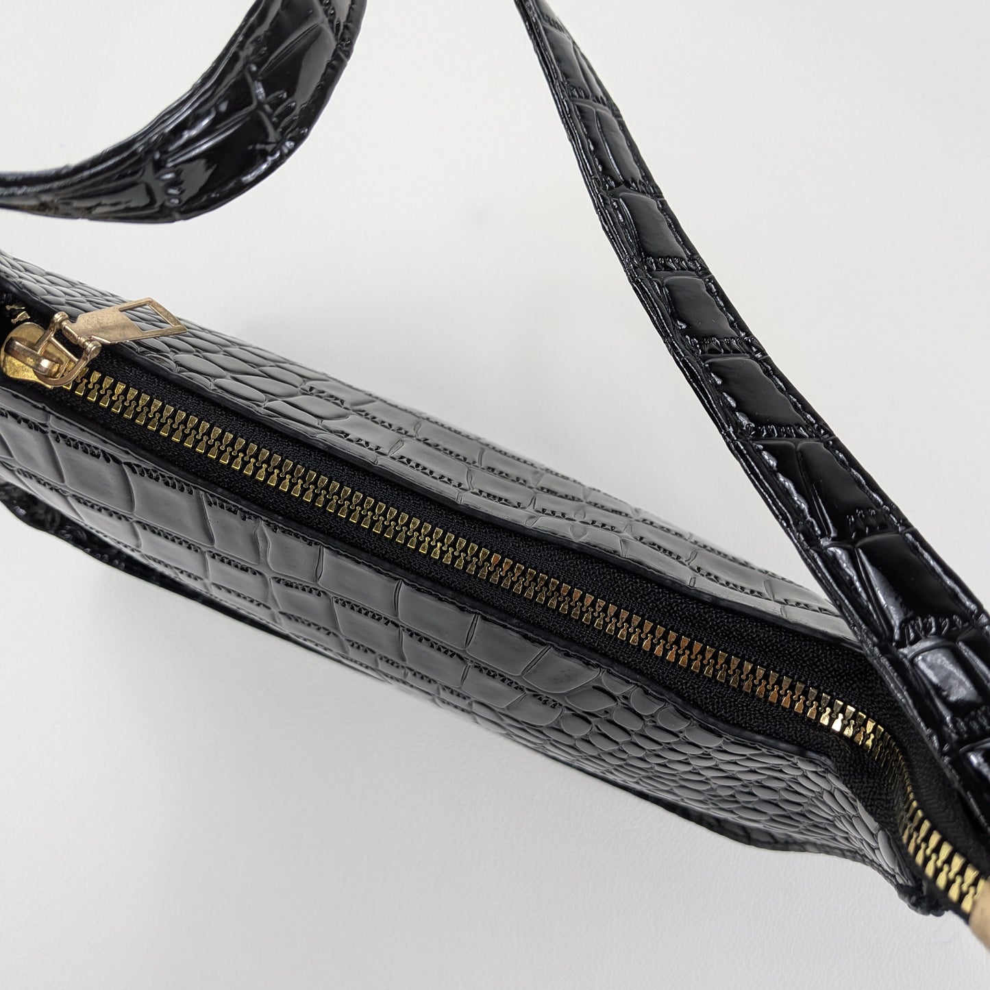 Borsa a spalla ecopelle coccodrillo lucido minimal elegante