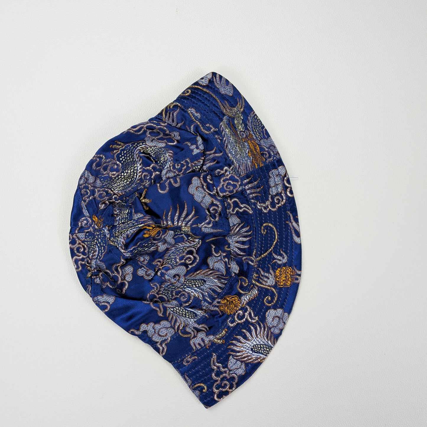 Cappellino bucket in rayon blu satinato streetwear skate - M