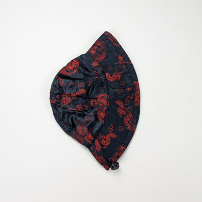 Cappellino bucket rayon satinato nero rosso asian style - L