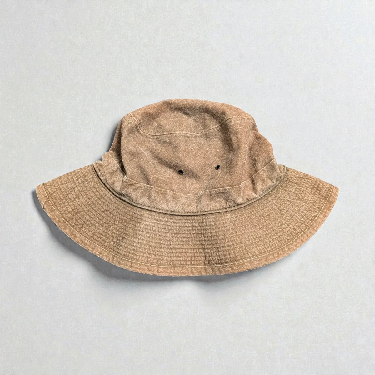 Cappello vintage a tesa larga