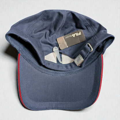 Cappello in cotone con grafiche skaters
