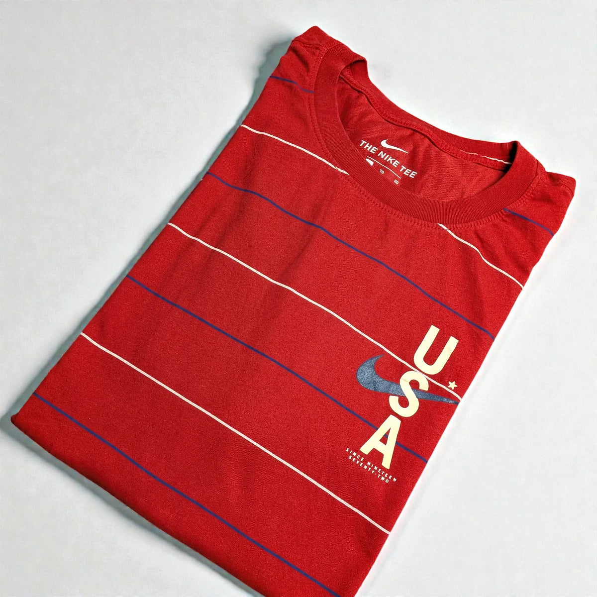 T-shirt vintage Nike con grafica USA streetwear e athleisure - XL