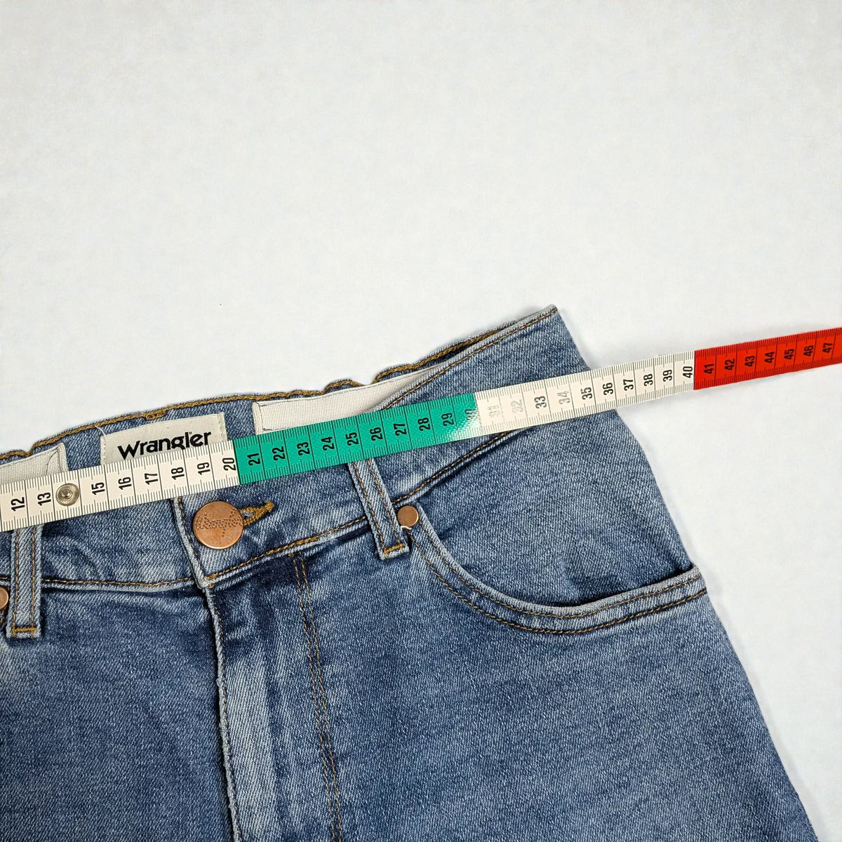 Jeans Wrangler Larston Slim Tapered - W28 L32/ XS-S