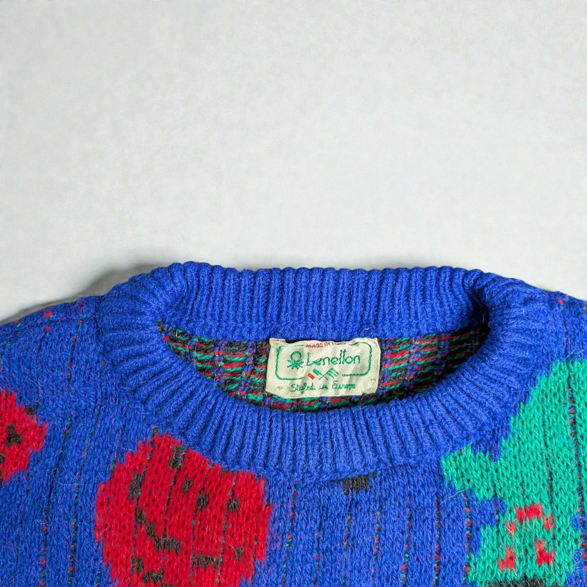 Vintage Benetton sweater made in Italy from the 1980s/1990s - M/L