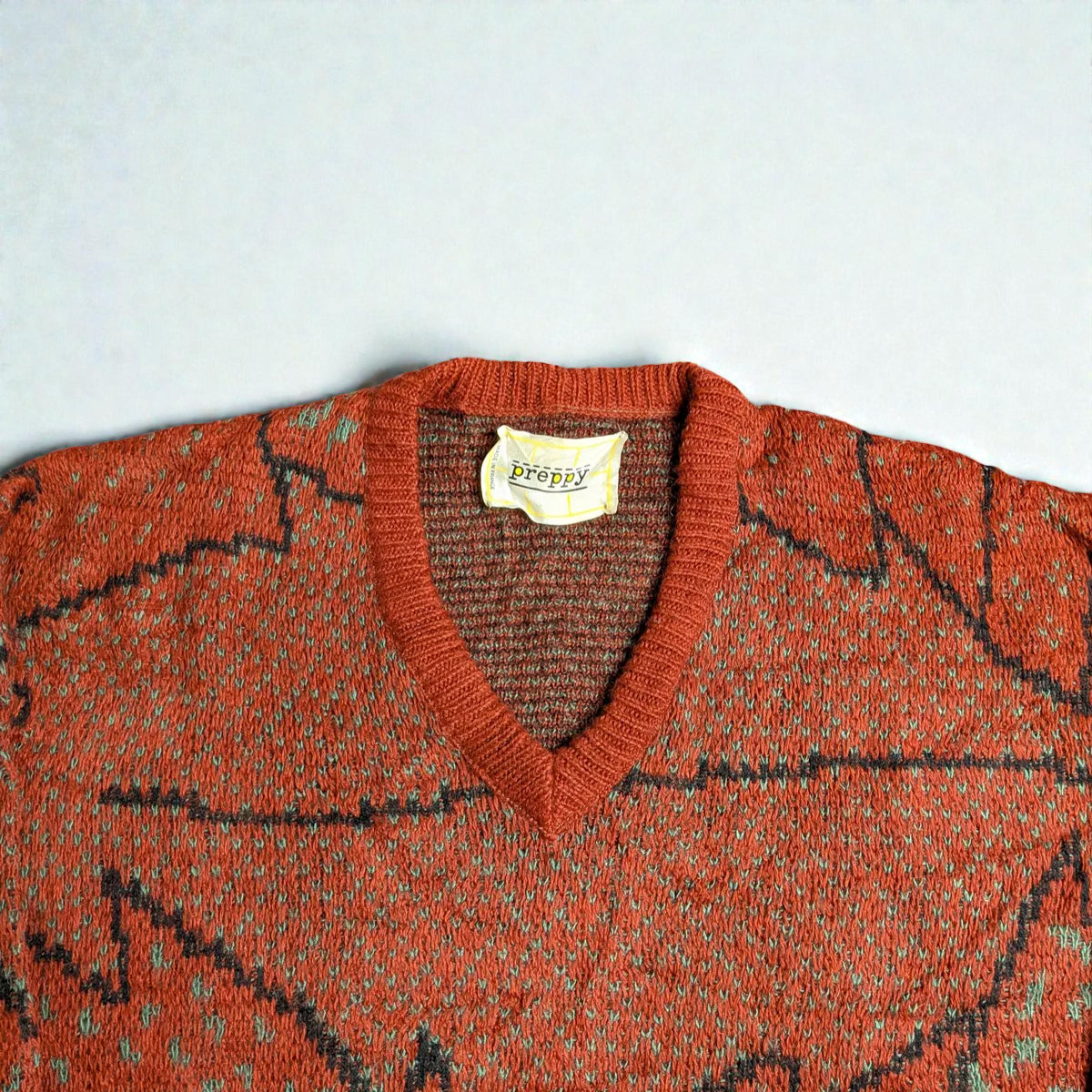 Vintage Preppy Sweater from the 80s/90s Made in France - M