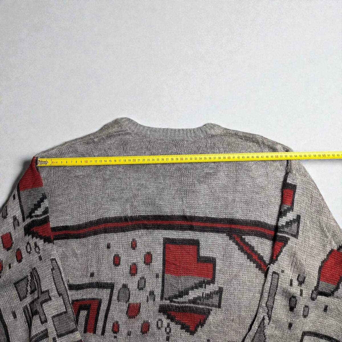 90s Vintage Sweater with Bold Retro Graphic - L/XL