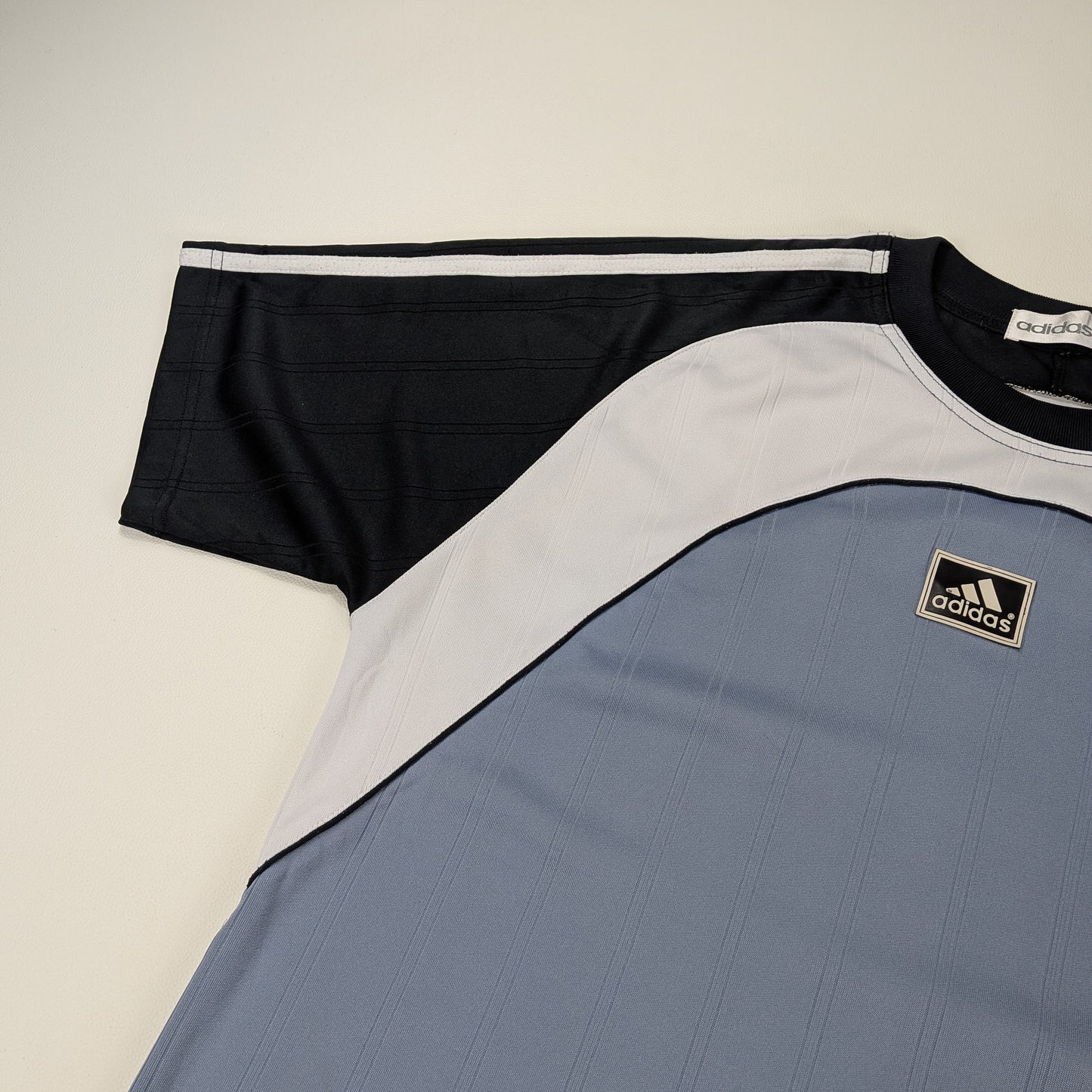 T-shirt tecnica Adidas vintage Y2K football training retro - M/L