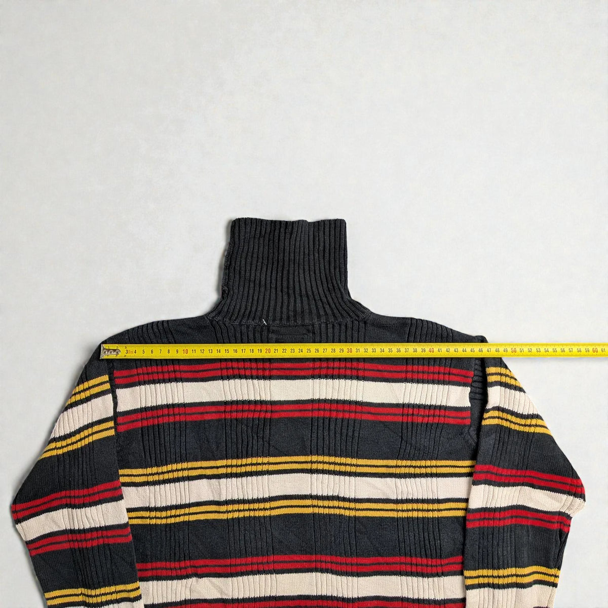 Vintage 90s Tommy Hilfiger Sweater - Small/Medium