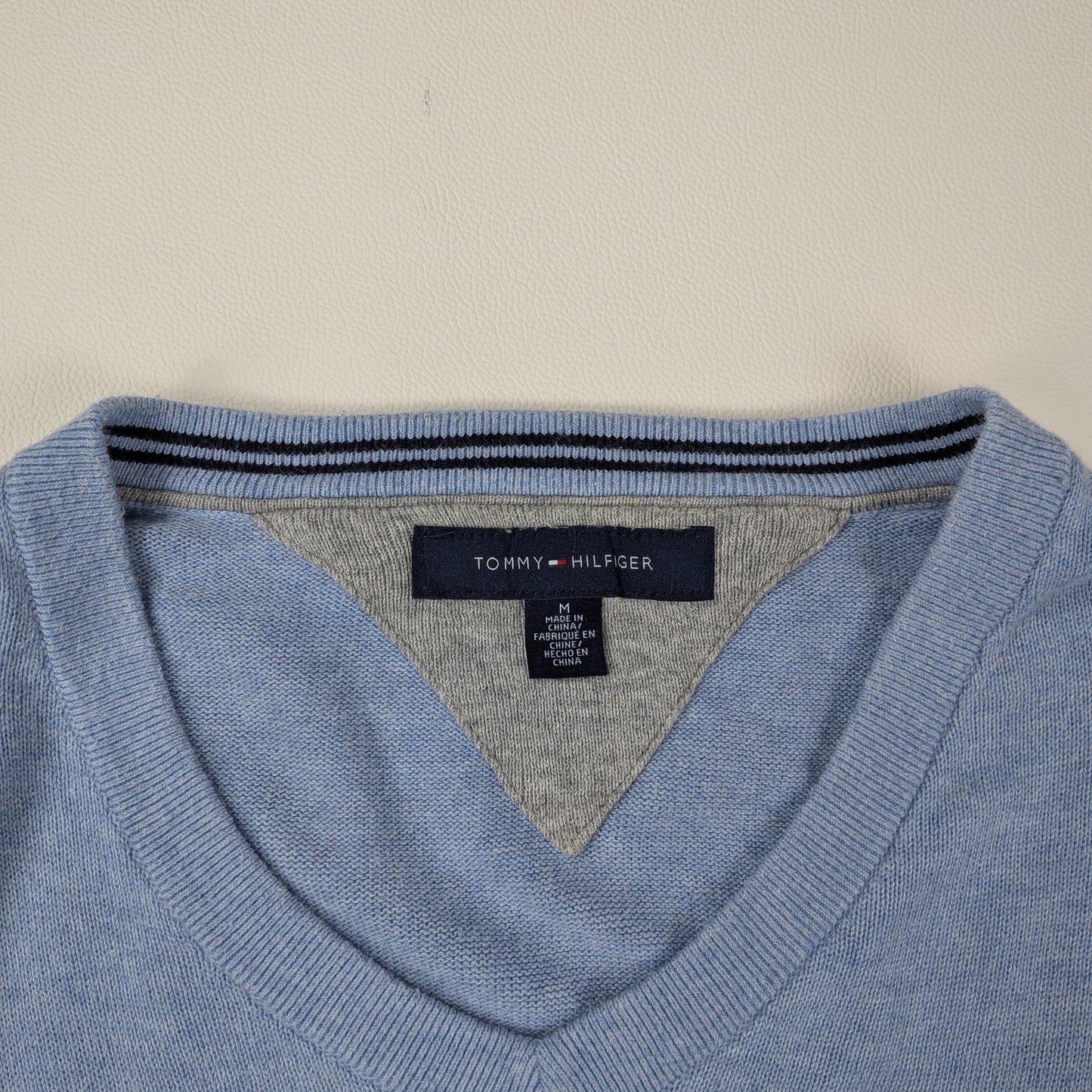 Maglione Tommy Hilfiger con scollo a V ivy league - M