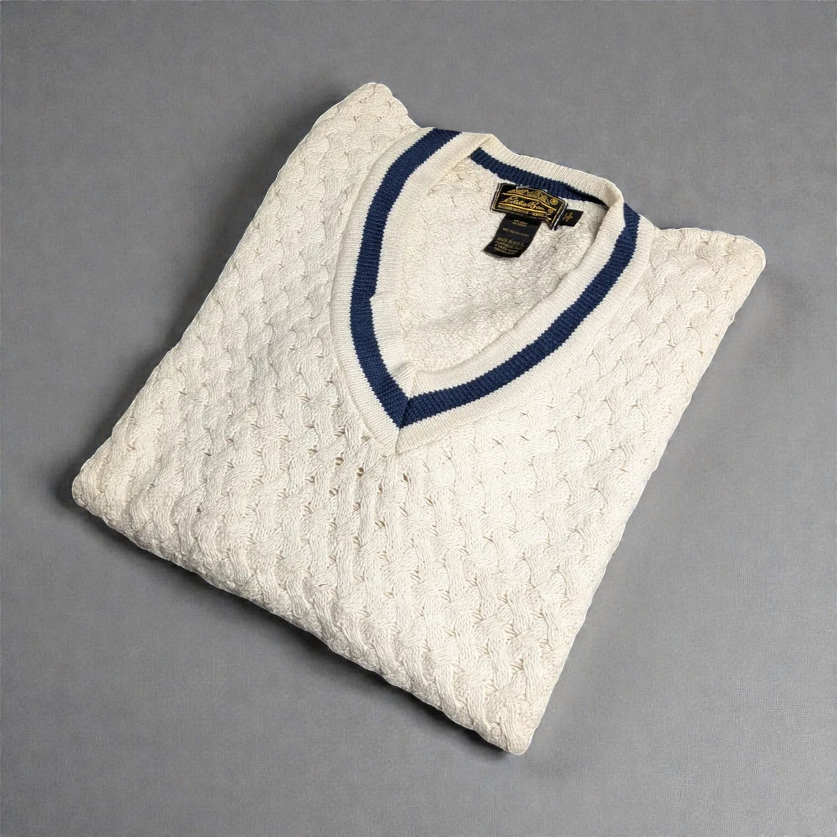 Vintage Eddie Bauer sweater made in USA from the 1980s/1990s - L