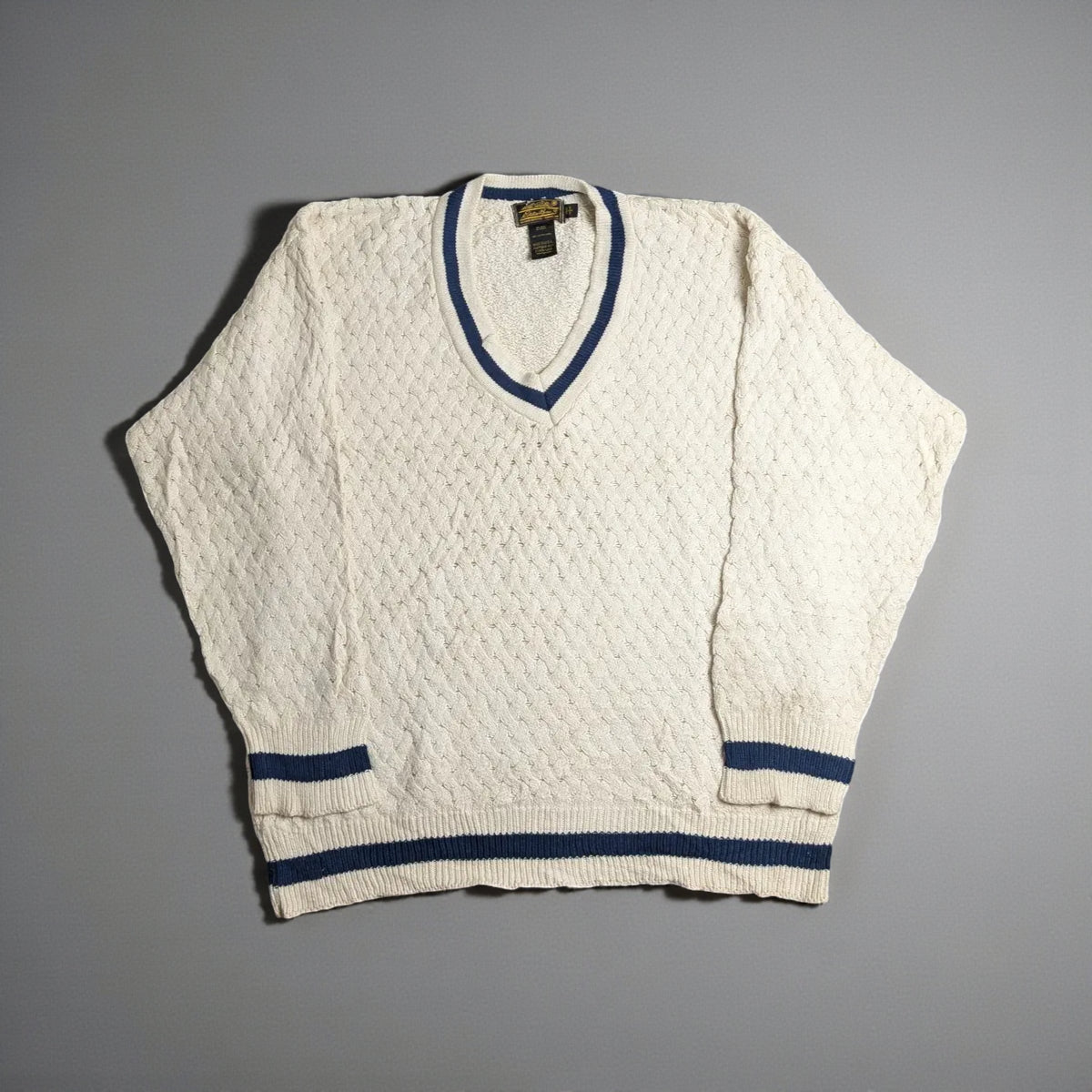 Vintage Eddie Bauer sweater made in USA from the 1980s/1990s - L
